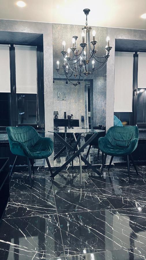 Luxury Design Apartments In The Center Of Kiev Luaran gambar